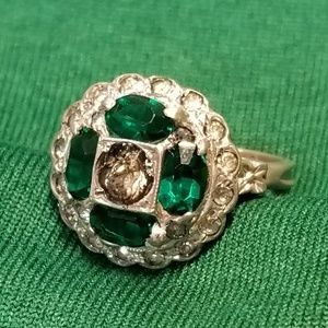 Vintage Sterling Silver Green Gemstone Ring